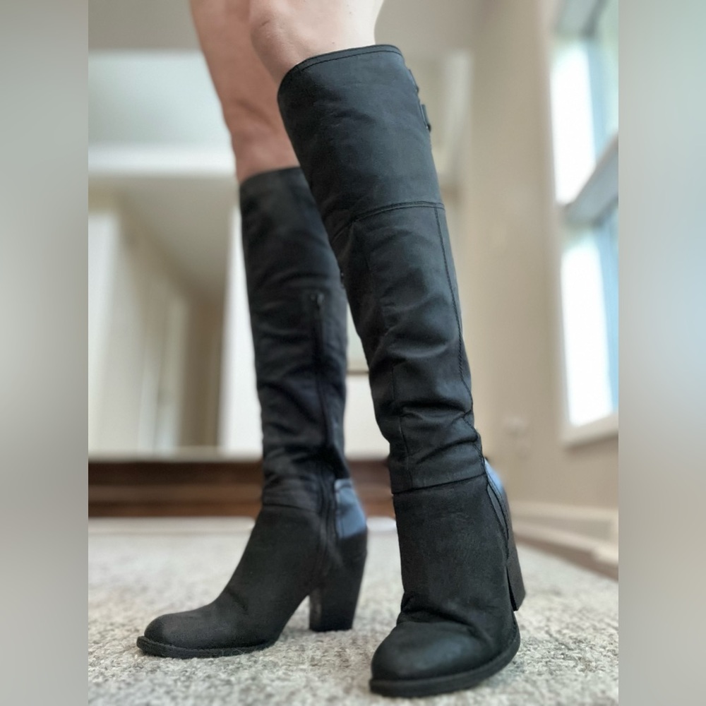 ALDO / Black Nubuck Leather Knee High Riding Heeled Boot / Size 7